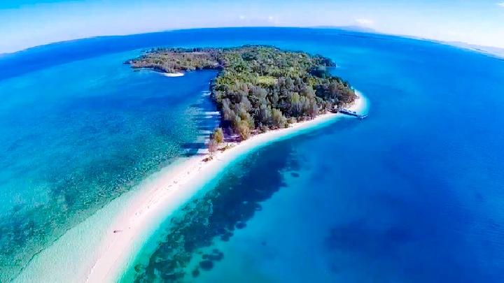 Keindahan Wisata Pulau Morotai: Surga Tersembunyi di Timur Indonesia