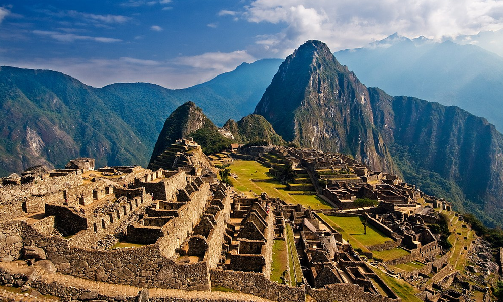 Machu Picchu: Kota Inca yang Hilang di Atas Awan